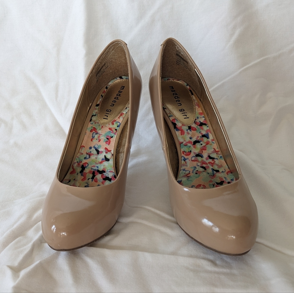 Nude Madden Girl patent leather heels